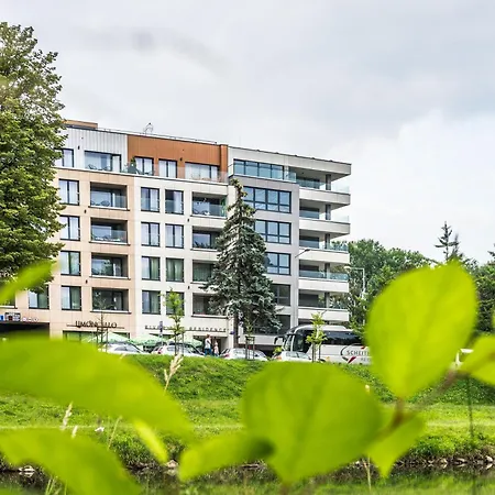 Powstancow 17 * オシフィエンチム